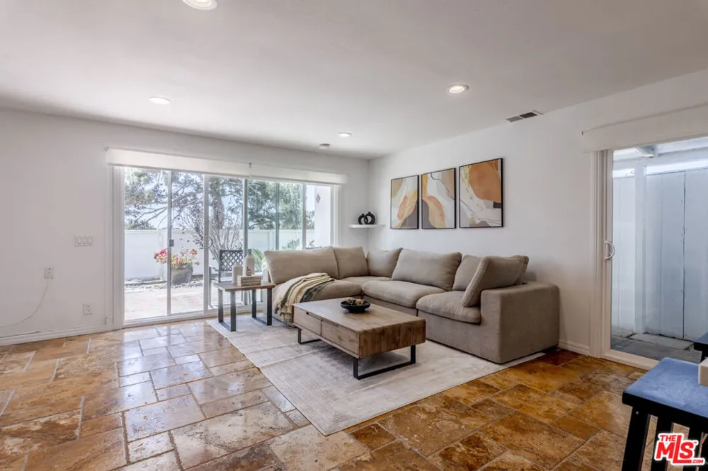 28711 PACIFIC COAST Highway #30 Malibu, CA 90265