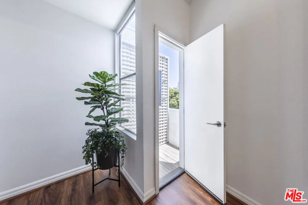 28711 PACIFIC COAST Highway #30 Malibu, CA 90265