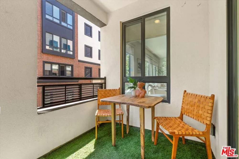 12883 Runway Road #1 Playa Vista, CA 90094