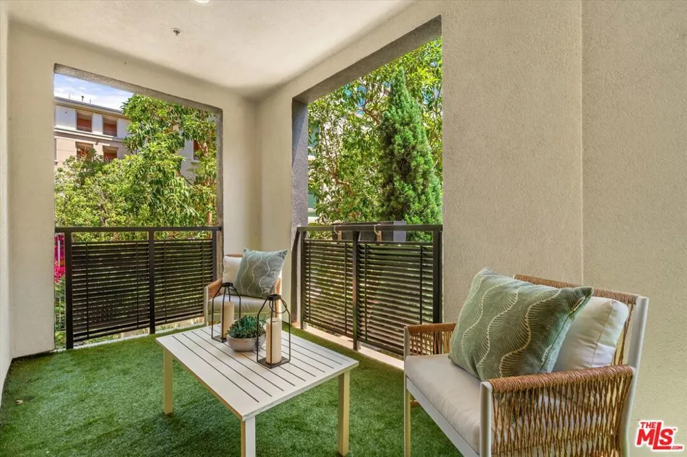 12883 Runway Road #1 Playa Vista, CA 90094