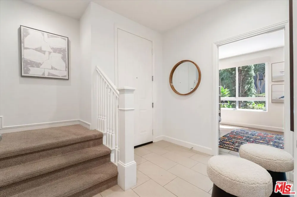 12883 Runway Road #1 Playa Vista, CA 90094