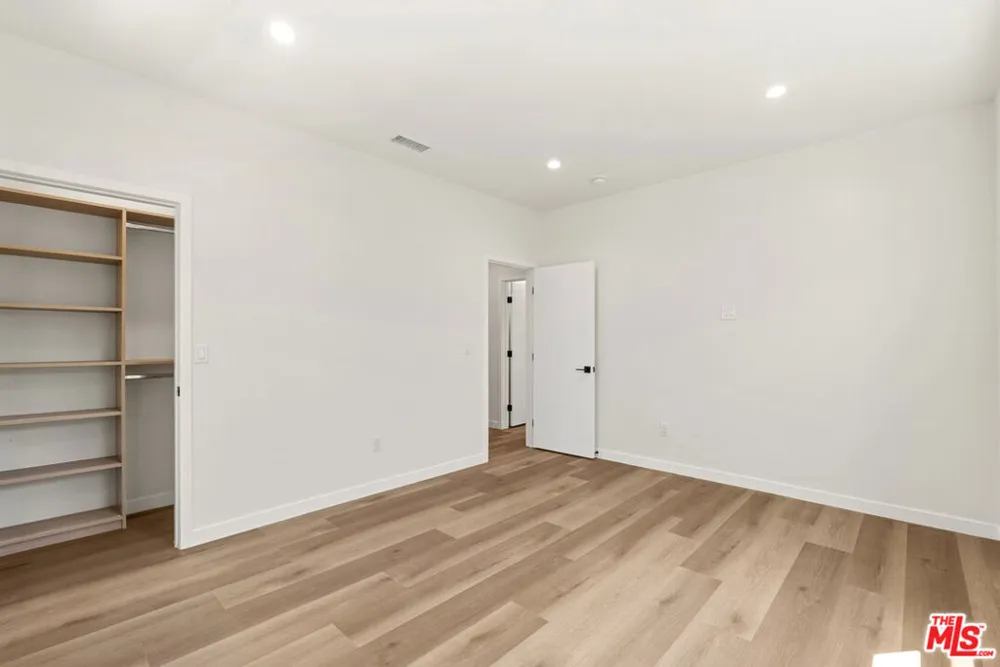 1305 Lucile Avenue #3 Los Angeles, CA 90026