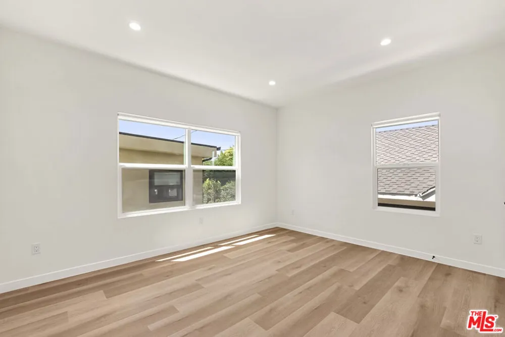 1305 Lucile Avenue #3 Los Angeles, CA 90026