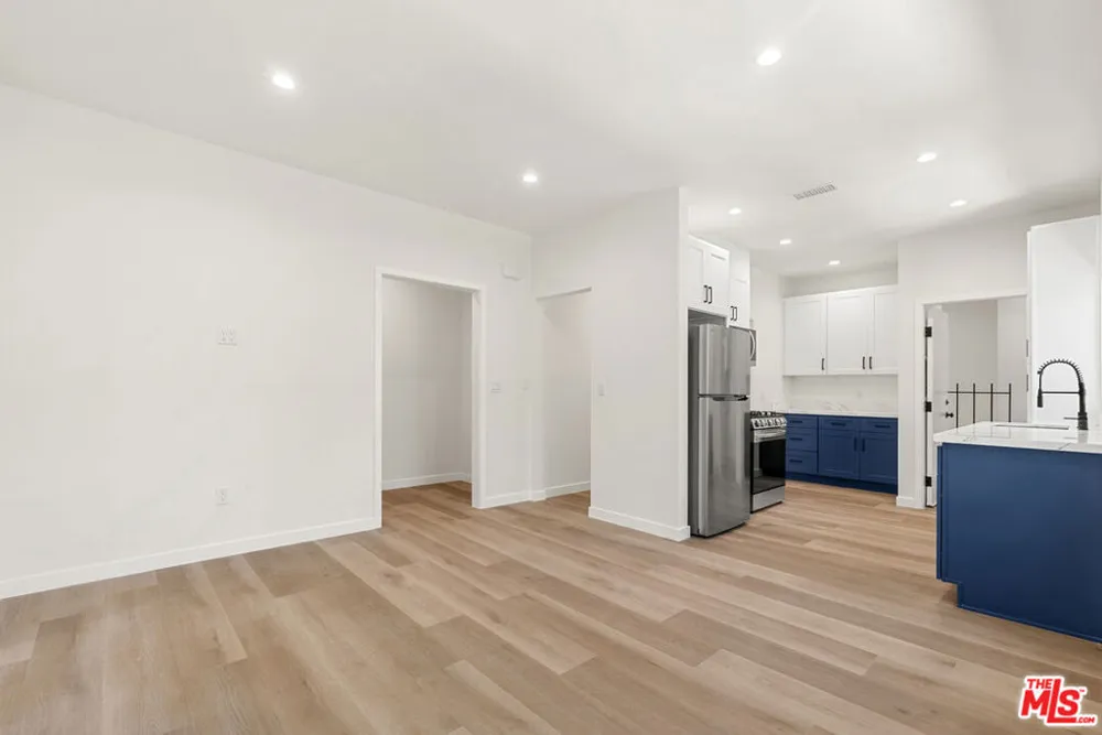 1305 Lucile Avenue #3 Los Angeles, CA 90026
