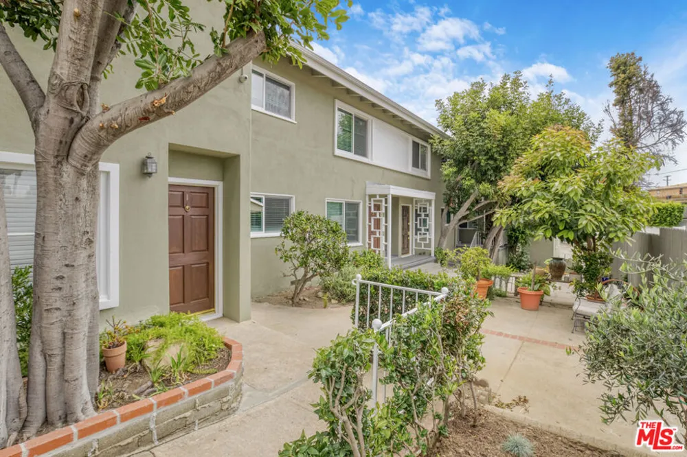 16144 W Sunset Boulevard ##2 Pacific Palisades, CA 90272