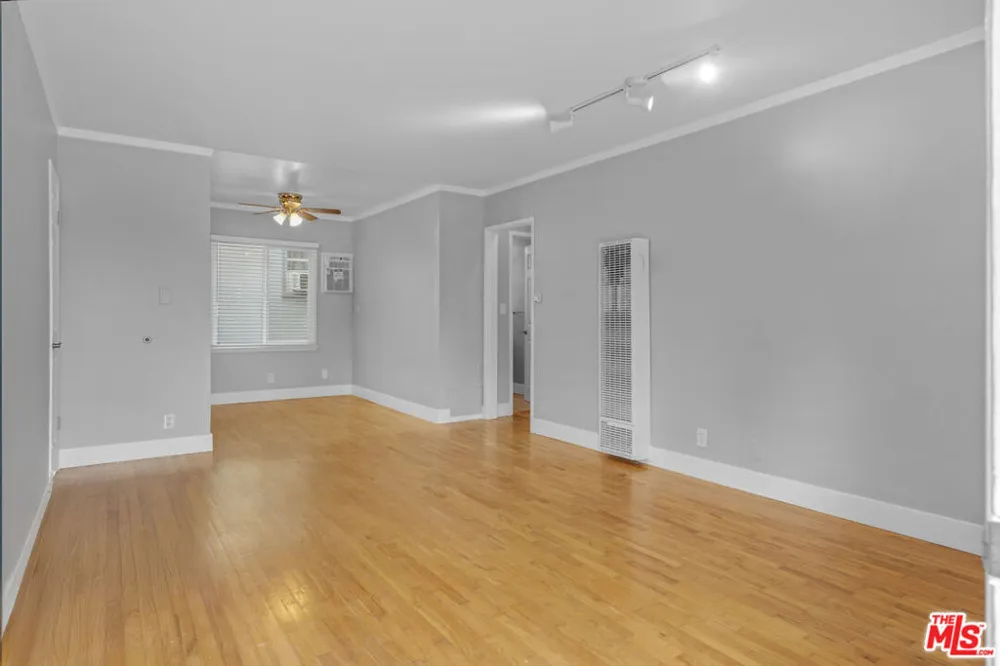 16144 W Sunset Boulevard ##2 Pacific Palisades, CA 90272