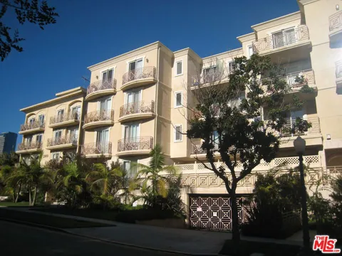 2306 FOX HILLS DRIVE #103