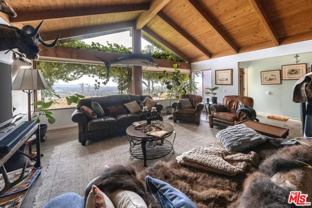 1500 Camino Rio Verde Goleta, CA 93111