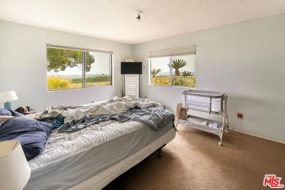 1500 Camino Rio Verde Goleta, CA 93111