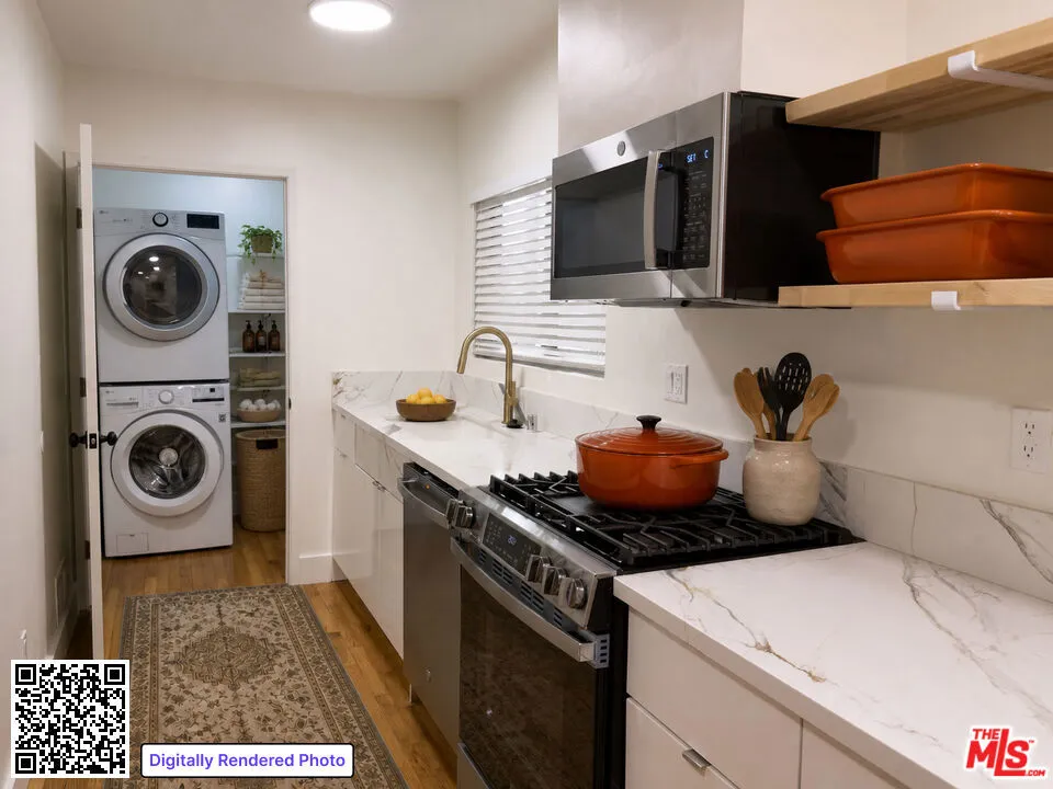 1947 Clinton Street #700 Los Angeles, CA 90026