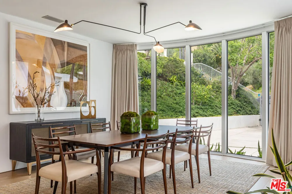 1667 Rising Glen Road Los Angeles, CA 90069