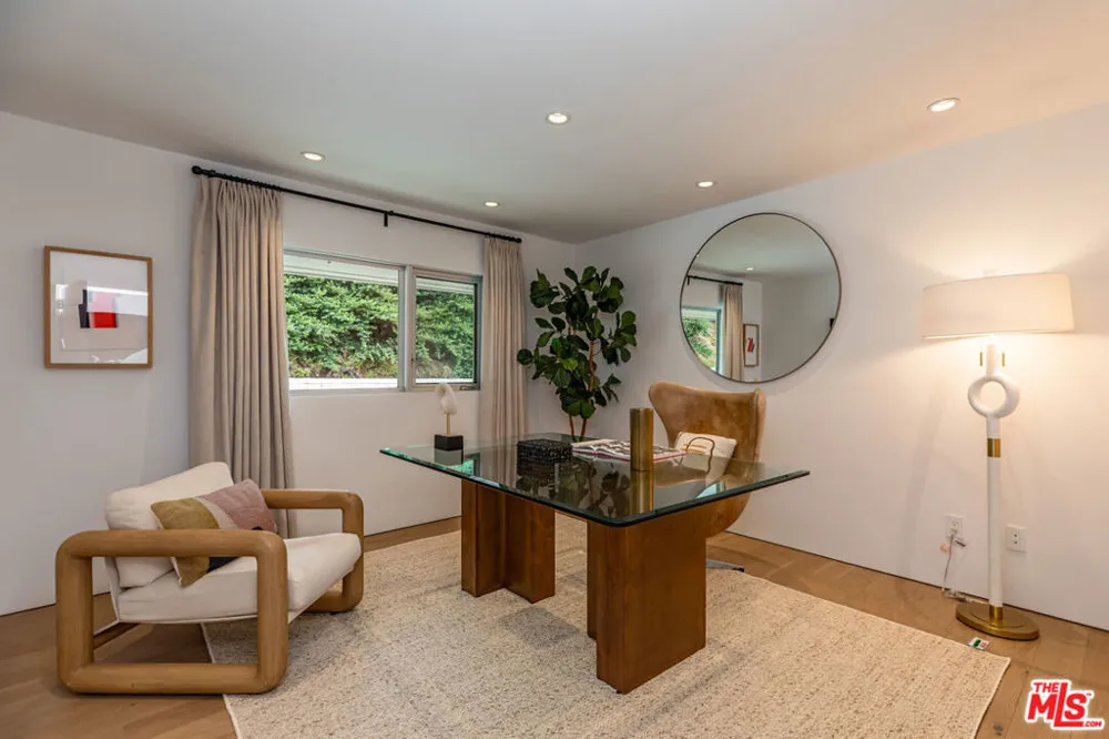 1667 Rising Glen Road Los Angeles, CA 90069