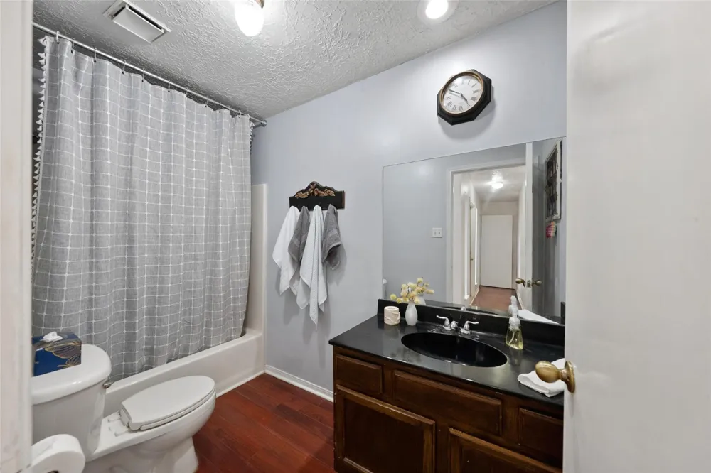 5425 Lazy Court Willis, TX 77318