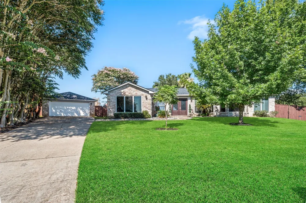 5425 Lazy Court Willis, TX 77318