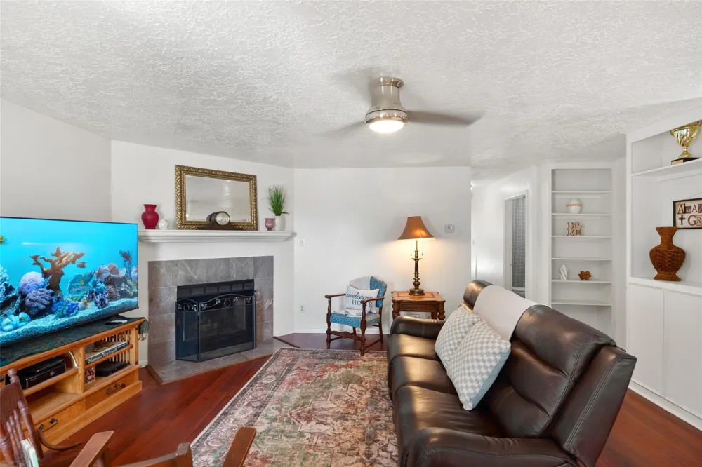 5425 Lazy Court Willis, TX 77318