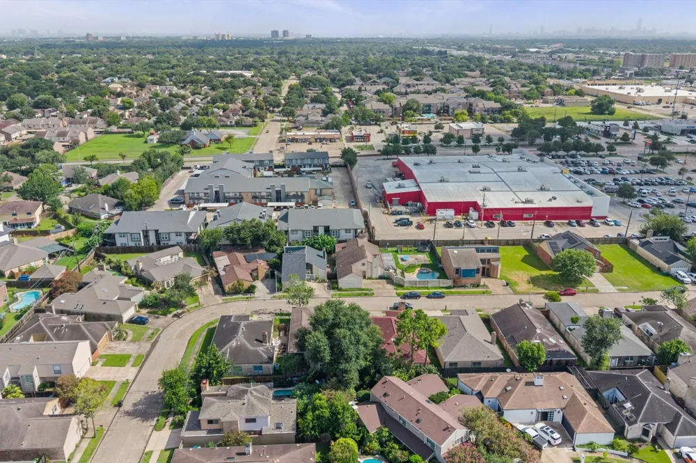 7731 Quail Meadow Drive Houston, TX 77071