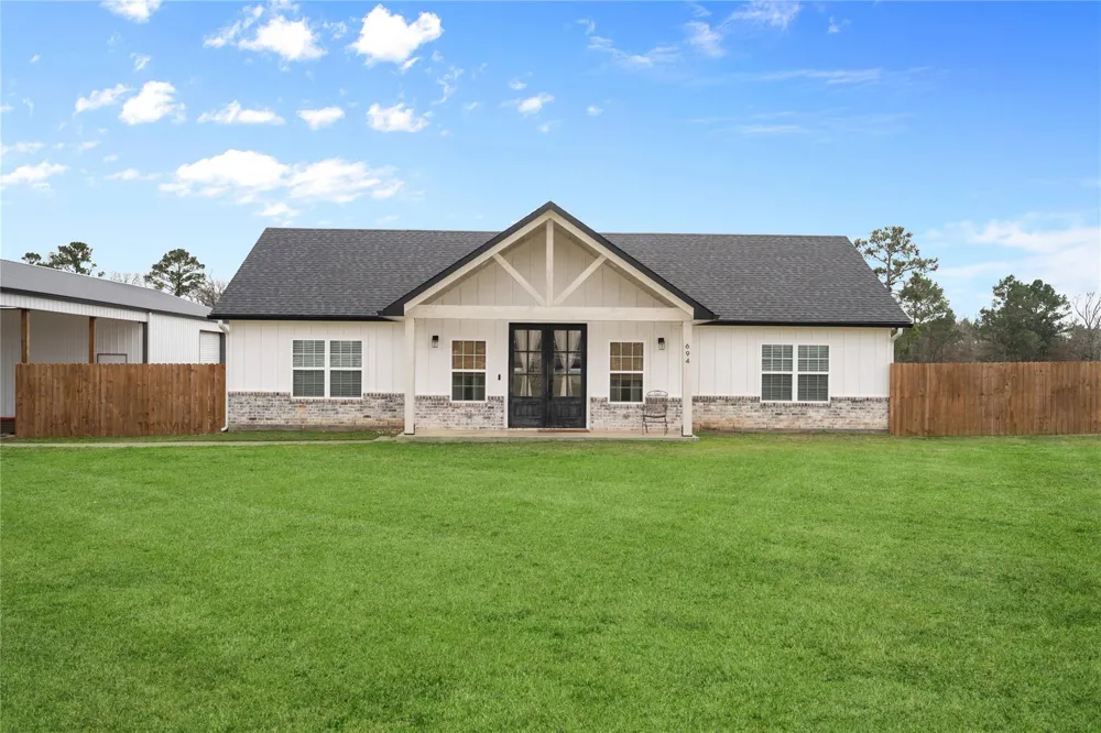 694 Brushy Creek Drive Onalaska, TX 77360