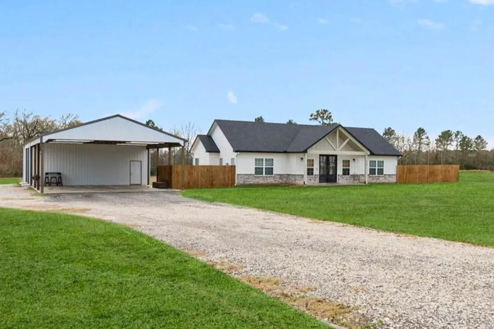 694 Brushy Creek Drive Onalaska, TX 77360