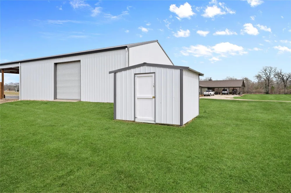 694 Brushy Creek Drive Onalaska, TX 77360