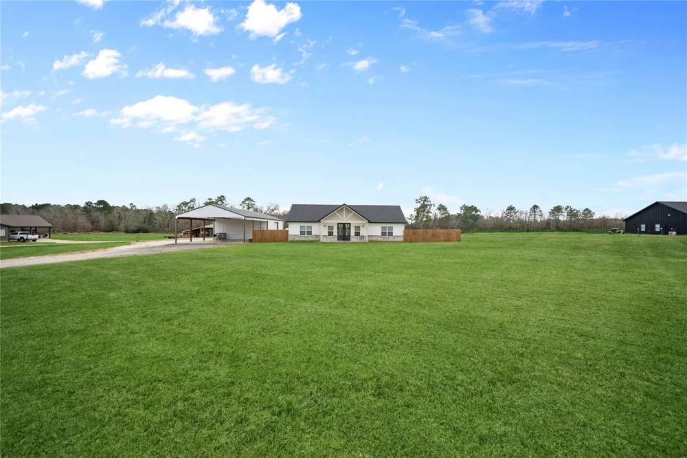 694 Brushy Creek Drive Onalaska, TX 77360