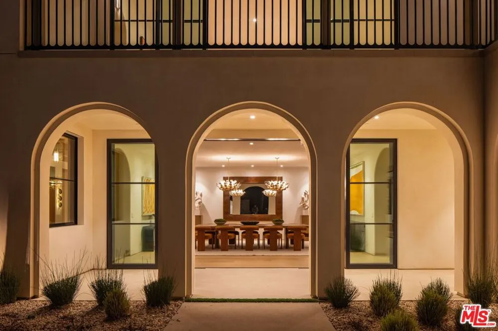 9951 Liebe Drive Beverly Hills, CA 90210