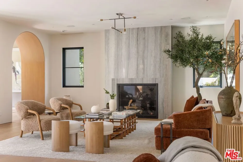 9951 Liebe Drive Beverly Hills, CA 90210