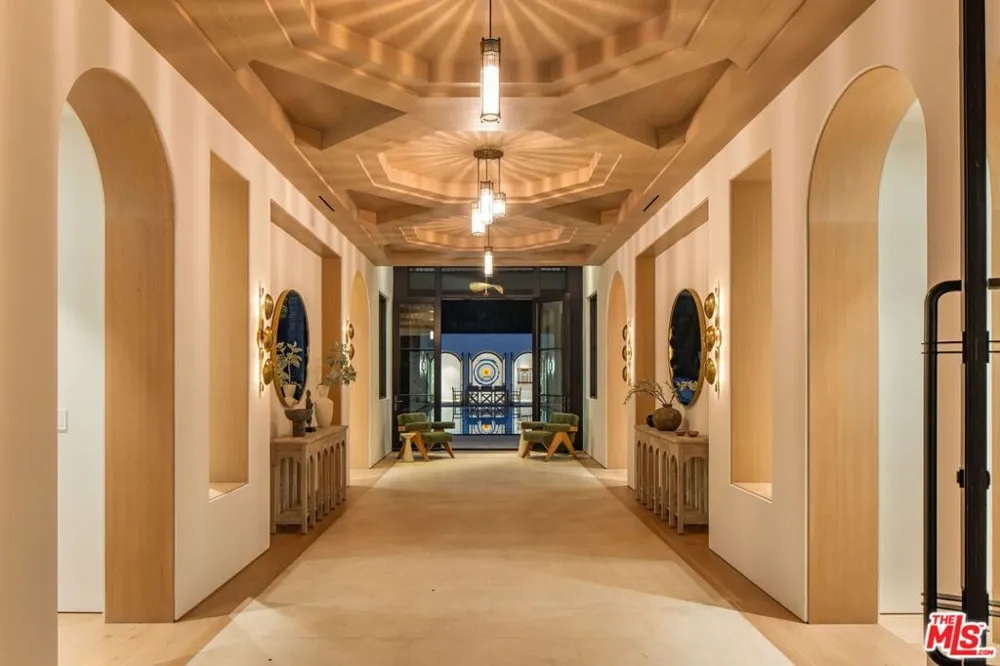 9951 Liebe Drive Beverly Hills, CA 90210
