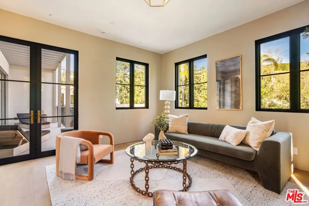 9951 Liebe Drive Beverly Hills, CA 90210