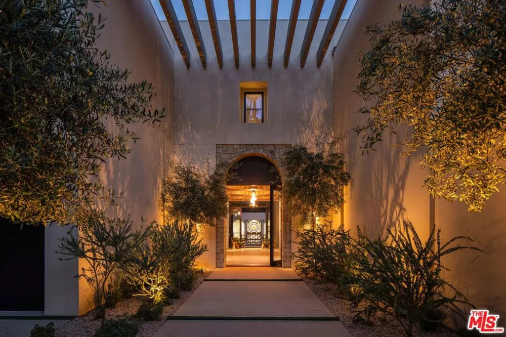 9951 Liebe Drive Beverly Hills, CA 90210