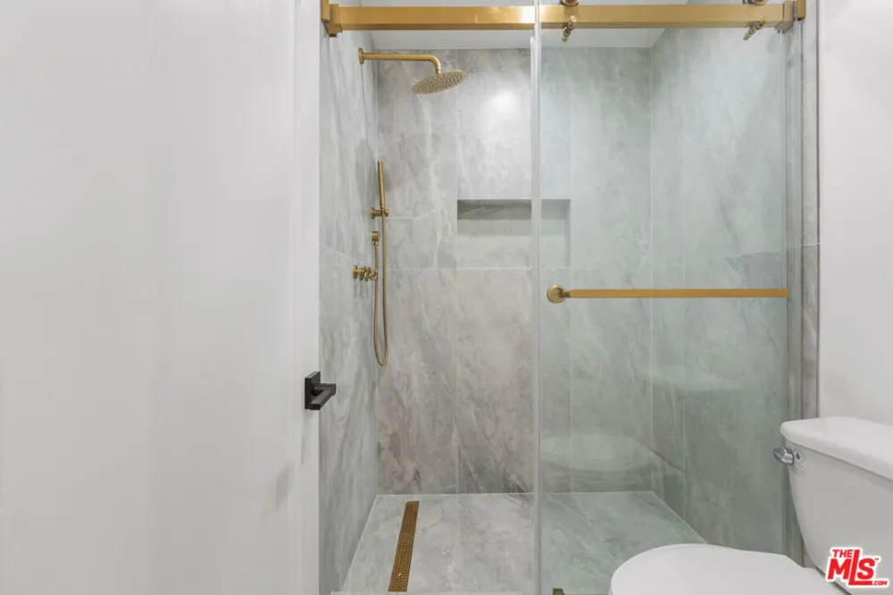 8712 Chessington Drive #261F Inglewood, CA 90305