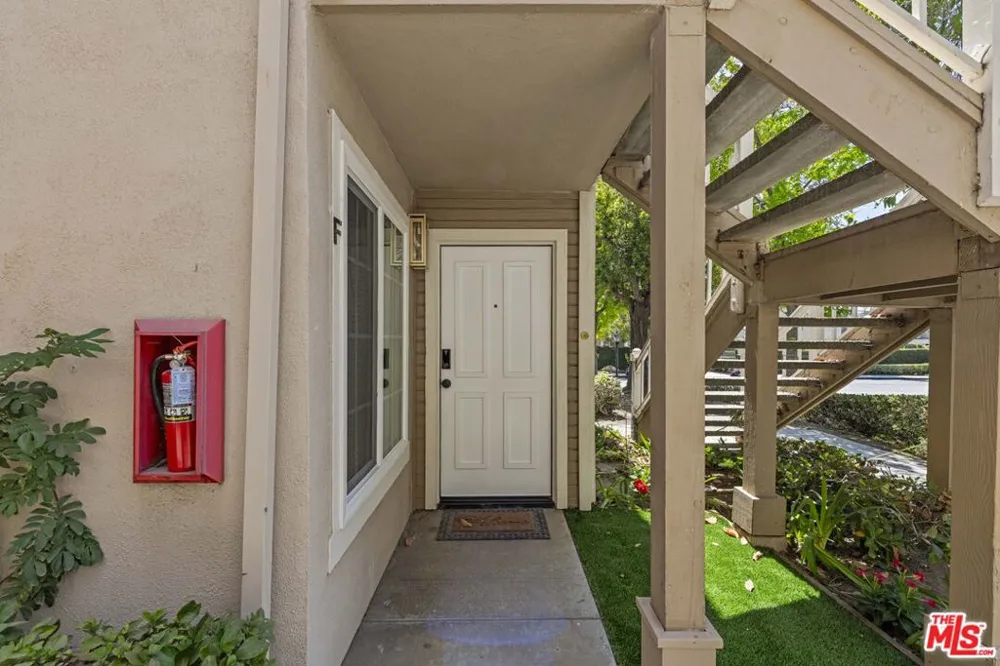 8712 Chessington Drive #261F Inglewood, CA 90305