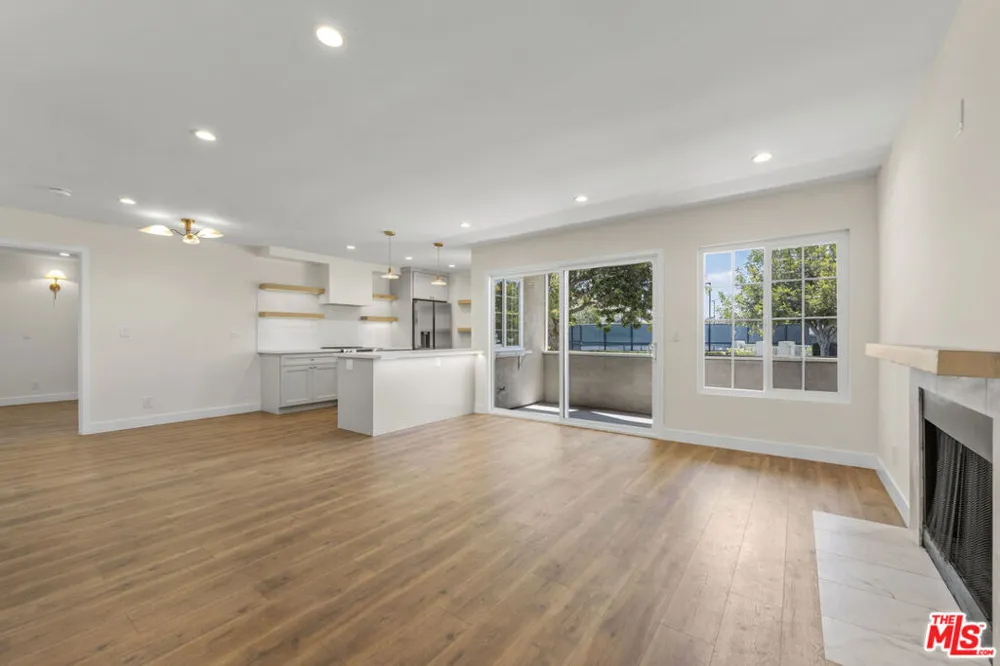 8712 Chessington Drive #261F Inglewood, CA 90305