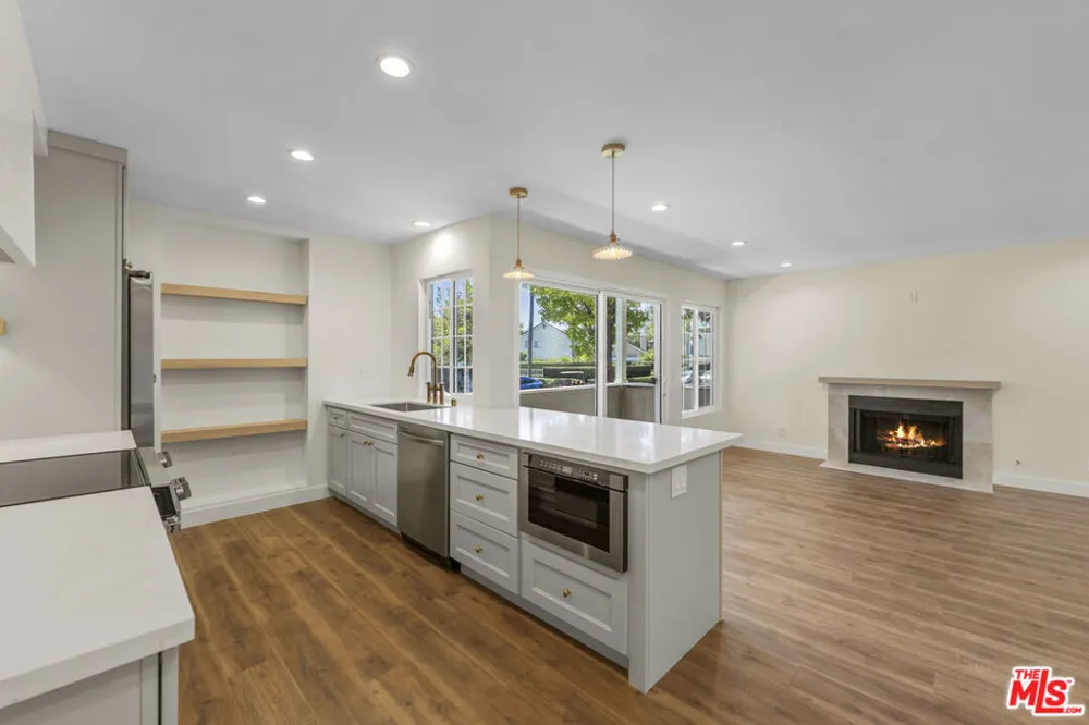 8712 Chessington Drive #261F Inglewood, CA 90305