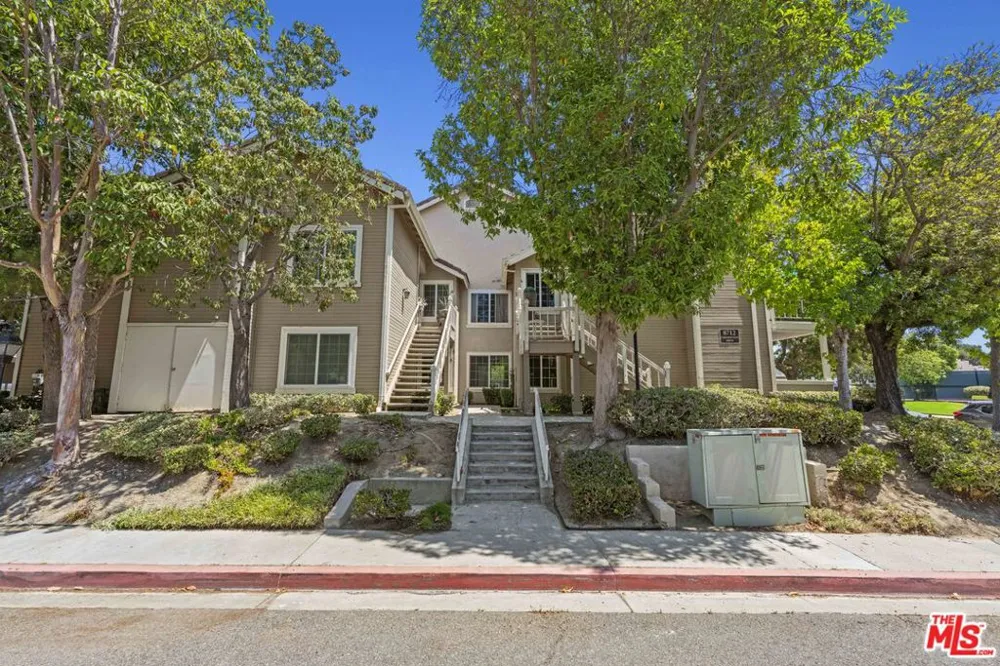 8712 Chessington Drive #261F Inglewood, CA 90305