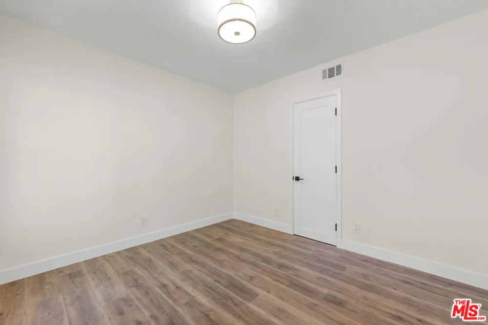 8712 Chessington Drive #261F Inglewood, CA 90305