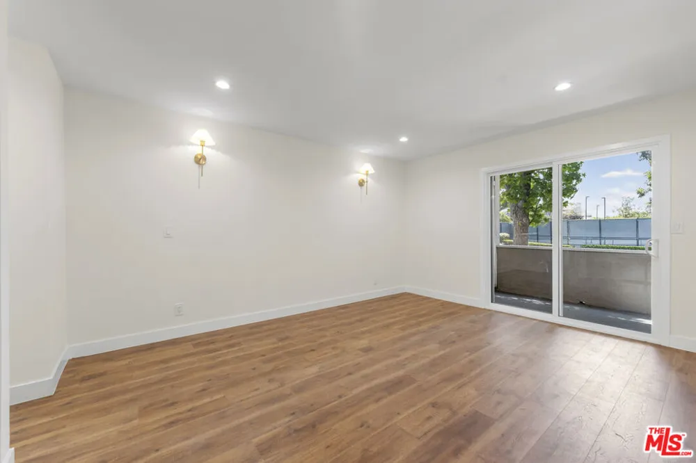 8712 Chessington Drive #261F Inglewood, CA 90305