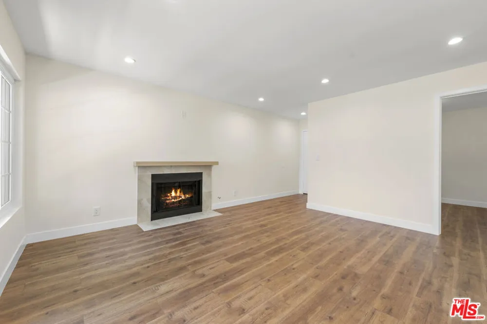 8712 Chessington Drive #261F Inglewood, CA 90305