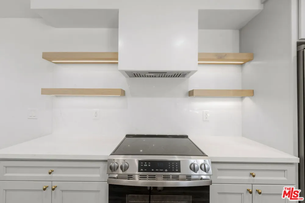 8712 Chessington Drive #261F Inglewood, CA 90305