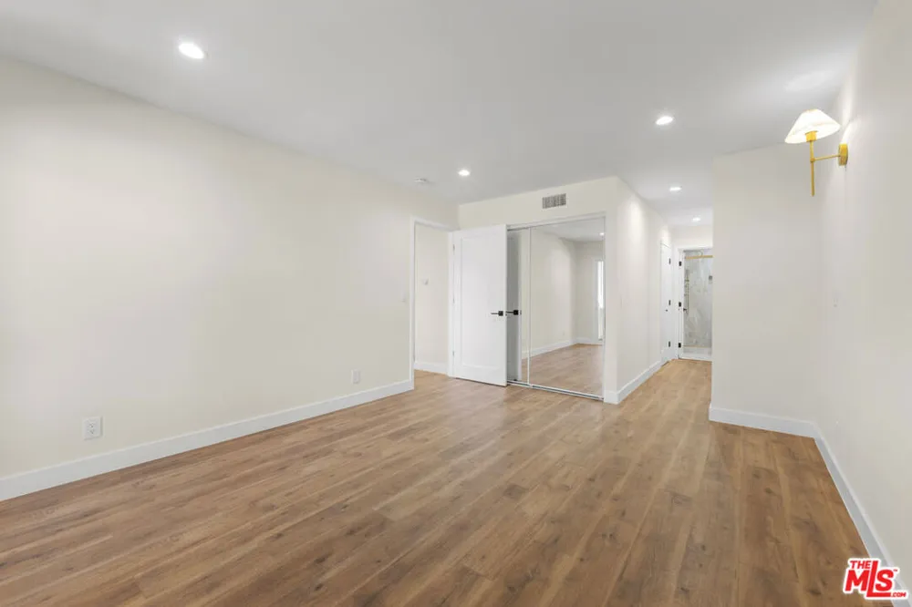 8712 Chessington Drive #261F Inglewood, CA 90305