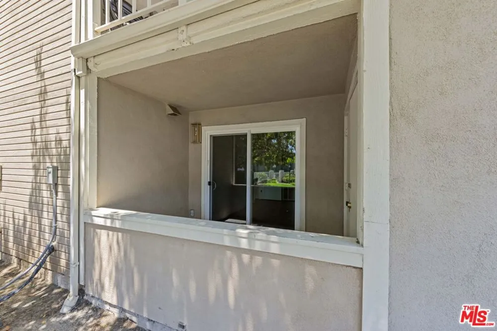 8712 Chessington Drive #261F Inglewood, CA 90305
