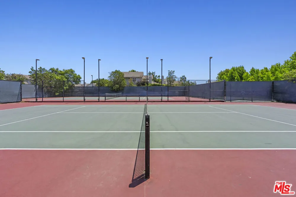 8712 Chessington Drive #261F Inglewood, CA 90305