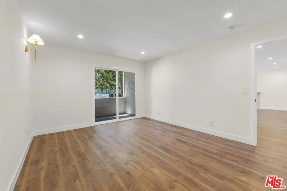 8712 Chessington Drive #261F Inglewood, CA 90305