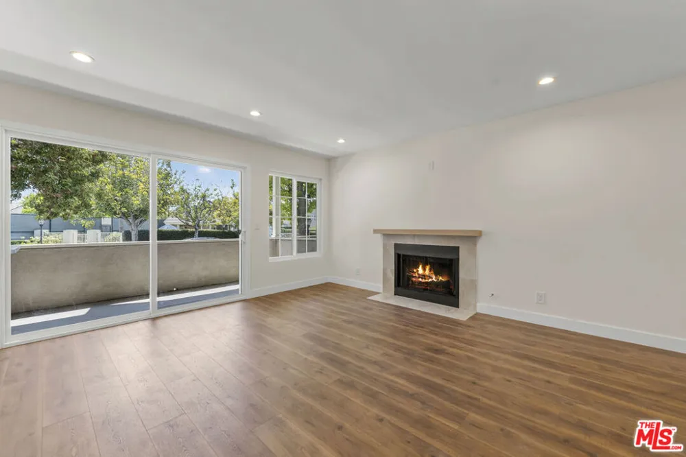8712 Chessington Drive #261F Inglewood, CA 90305