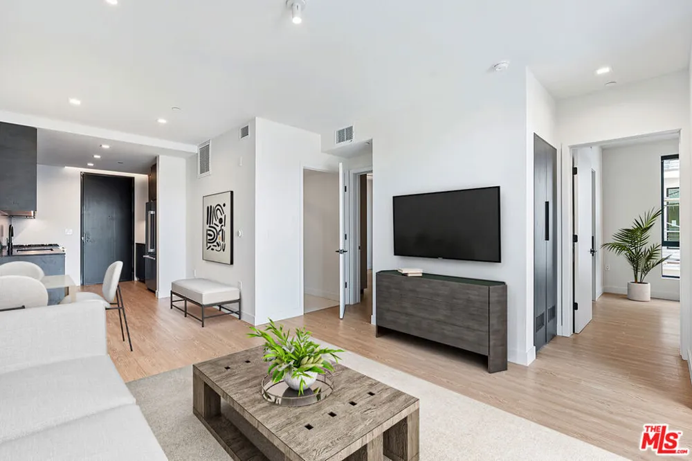 3667 Keystone Avenue #533 Los Angeles, CA 90034