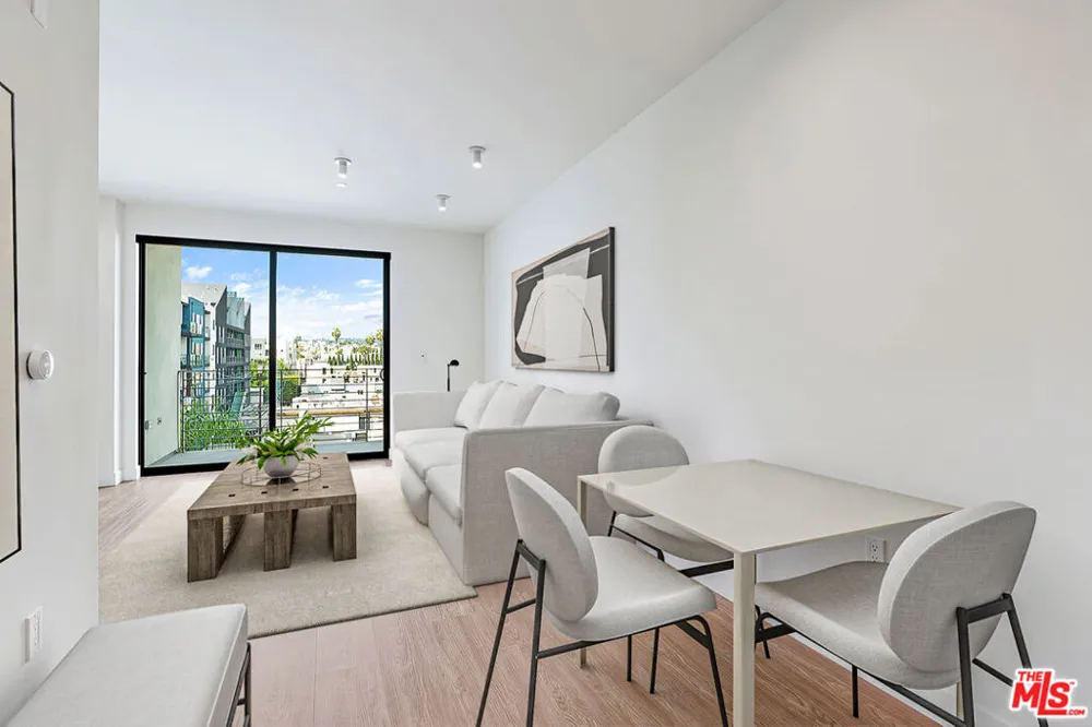 3667 Keystone Avenue #533 Los Angeles, CA 90034