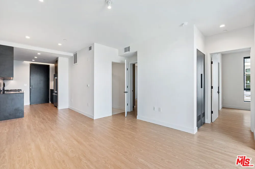 3667 Keystone Avenue #533 Los Angeles, CA 90034