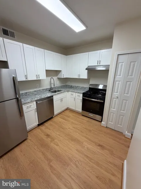 5225 POOKS HILL ROAD #1821 SOUTH