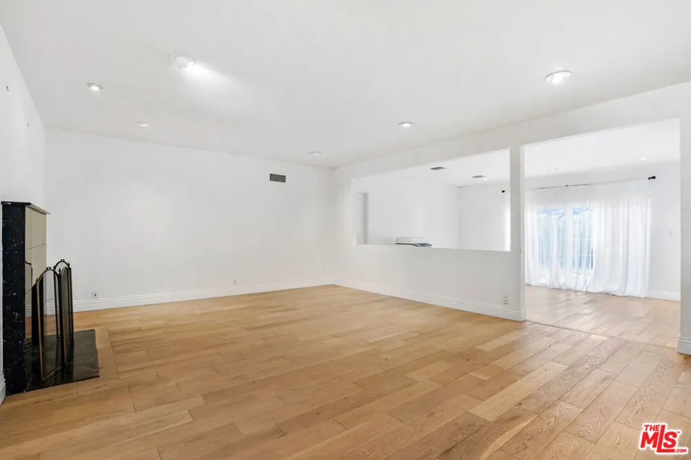 649 TUFTS AVENUE Burbank, CA 91504
