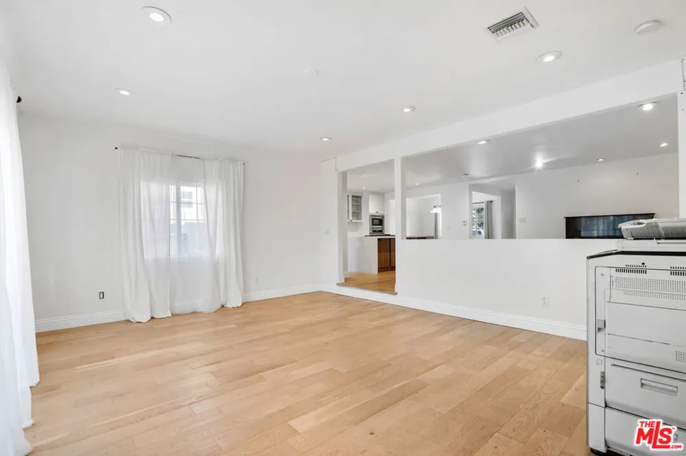 649 TUFTS AVENUE Burbank, CA 91504