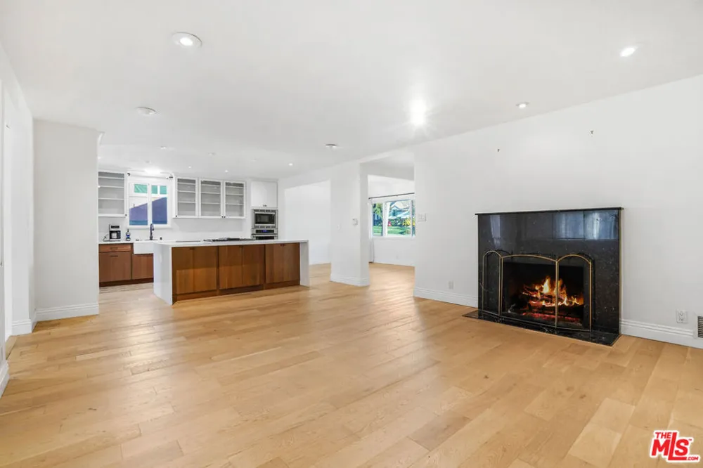 649 TUFTS AVENUE Burbank, CA 91504